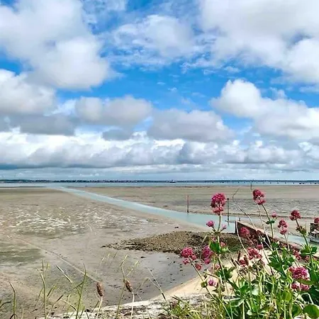 A Cote Du Pont *